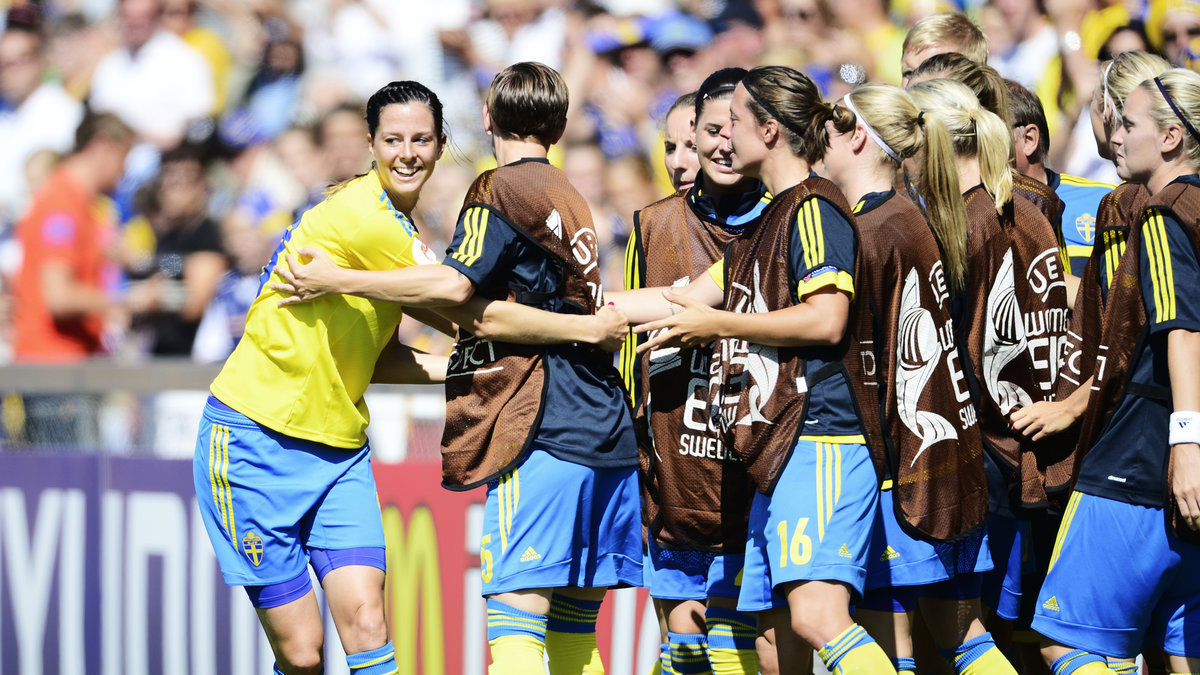 Sverige slog Island med 4-0.