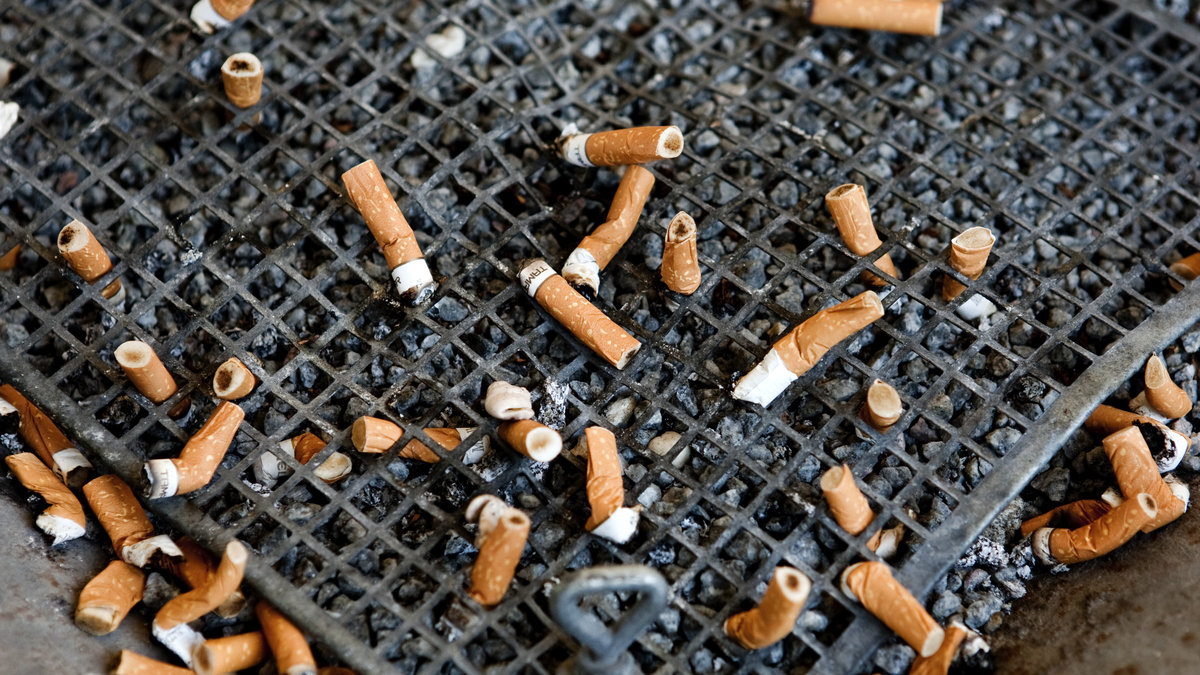 90 000 rökare ska bli noll i den danska huvudstaden. Men Köpenhamns kommun menar att en mer realistisk siffra är 18 000 rökare.