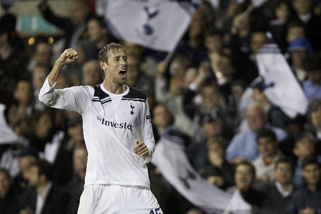 Med tre mål såg Peter Crouch igår till att skjuta Tottenham till Champions League-gruppspelet.
