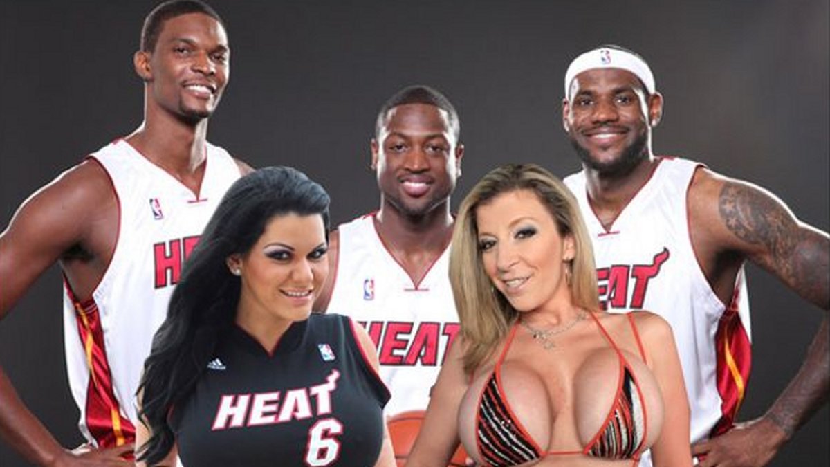 Porrstjärnorna och Miami Heat-supportrarna Angelina Castro och Sara Jay genomförde årets sjukaste löfte. Bilden är ett montage.  