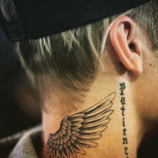 Justin visar sin nya gadd. Justin visar sin nya gadd.