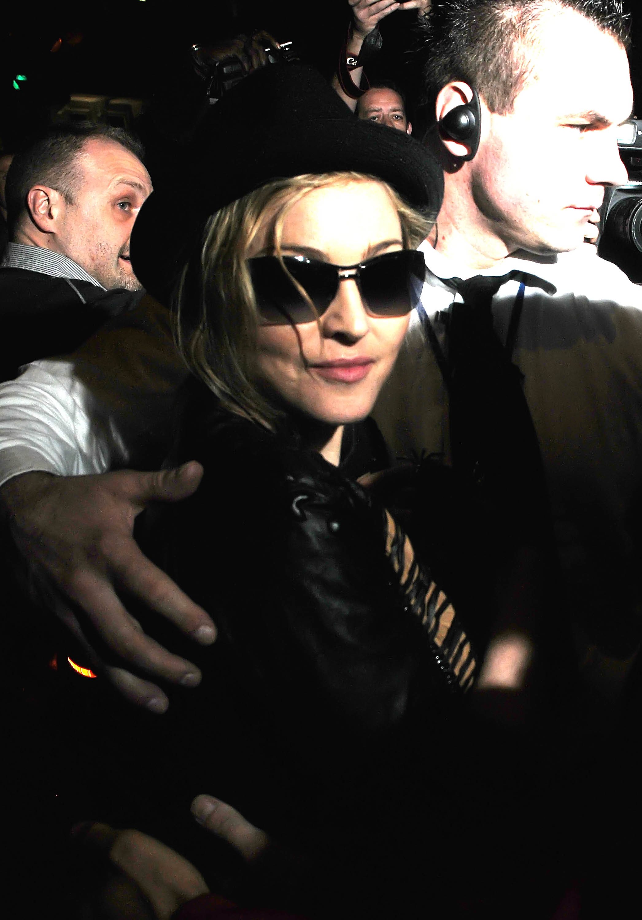 plastikoperationer, Madonna