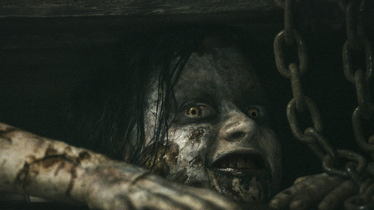 Mer skräck – den 10 maj börjar remaken av Evil Dead att rulla på biograferna. 