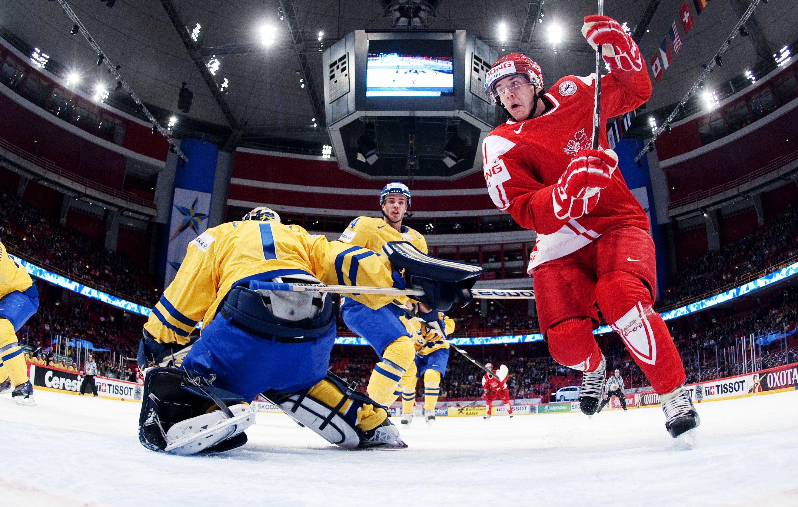 Trots att han fick stå sysslolös stora delar av matchen får han inte släppa in så mycket. Lär bli petad till förmån för Fasth framöver. Trots att han fick stå sysslolös stora delar av matchen får han inte släppa in så mycket. Lär bli petad till förmån för Fasth framöver.