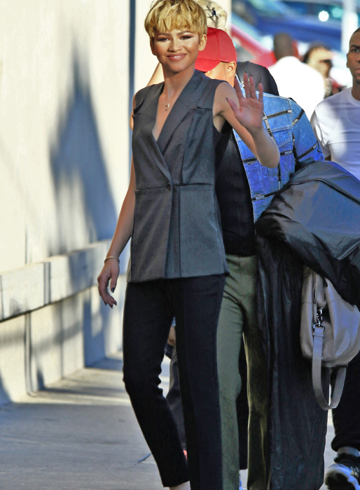 Zendaya har klippt sig kort och blonderat sig! Snyggt! Zendaya har klippt sig kort och blonderat sig! Snyggt!