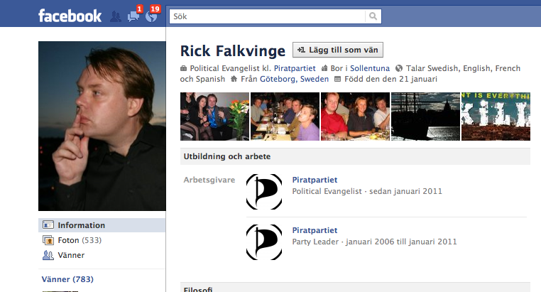 Falkvinge mötte sin första kommunikativa motgång när han "raggade" på Facebook och efterlyste tjejer som ville dela med sig av sängplats under valturnén samt "mysa". Falkvinge mötte sin första kommunikativa motgång när han "raggade" på Facebook och efterlyste tjejer som ville dela med sig av sängplats under valturnén samt "mysa".