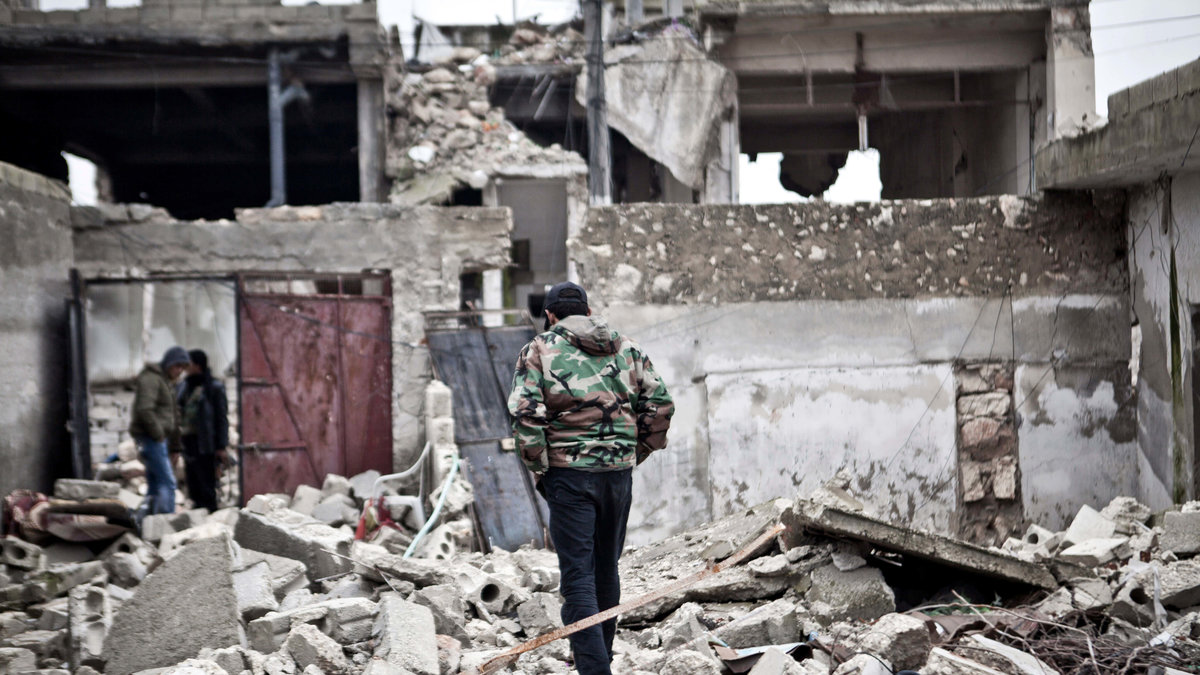 Nära 1 400 civila har dödats, enligt det Syriska observatoriet för mänskliga rättigheter.