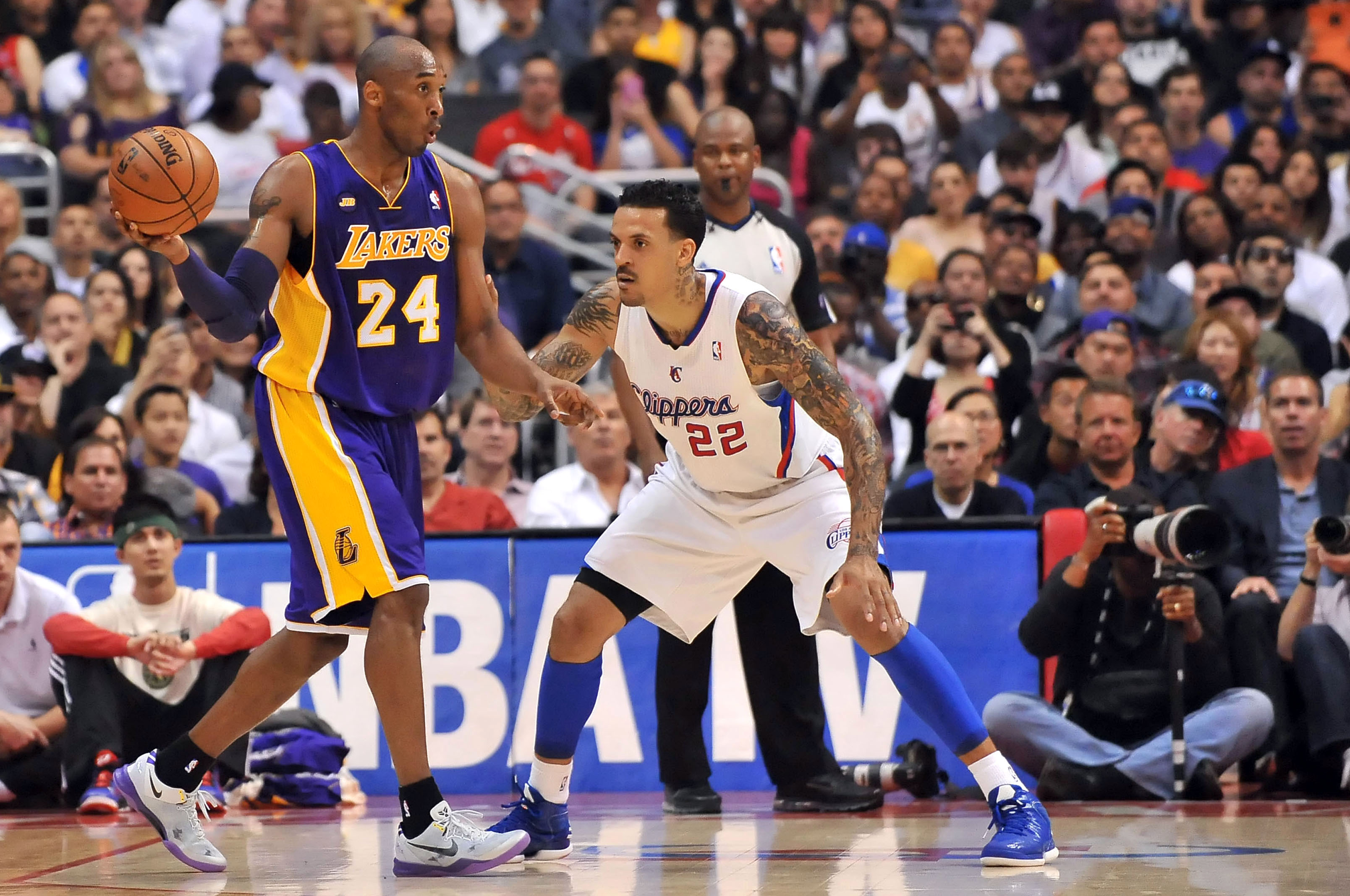 10. Basketstjärnan Kobe Bryant ligger på tionde plats med lite drygt 400 miljoner kronor i lön.