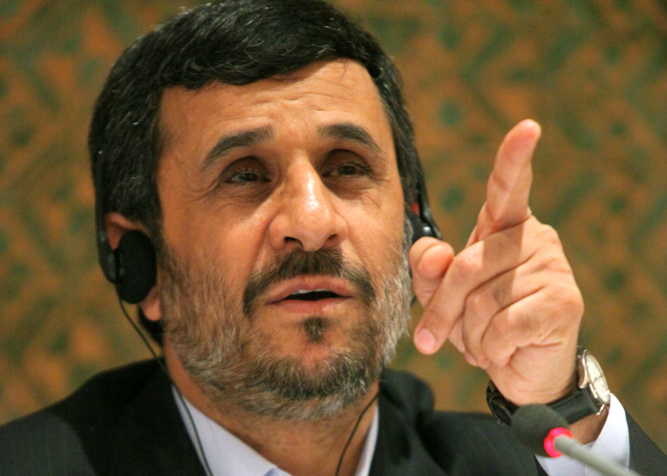 Mahmoud Ahmadinejad ser...