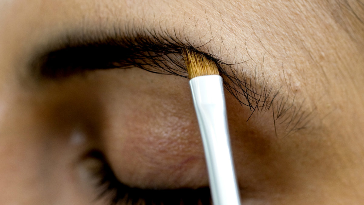 7. Dina ögonbryn är till för att hindra att svett rinner ner i ögonen.