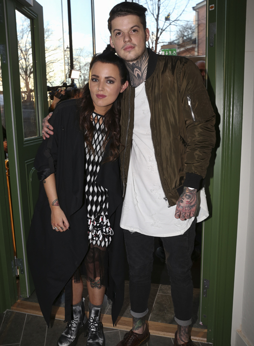 Det tjusiga nykära paret Miriam Bryant och Tommy Hey. Det tjusiga nykära paret Miriam Bryant och Tommy Hey.
