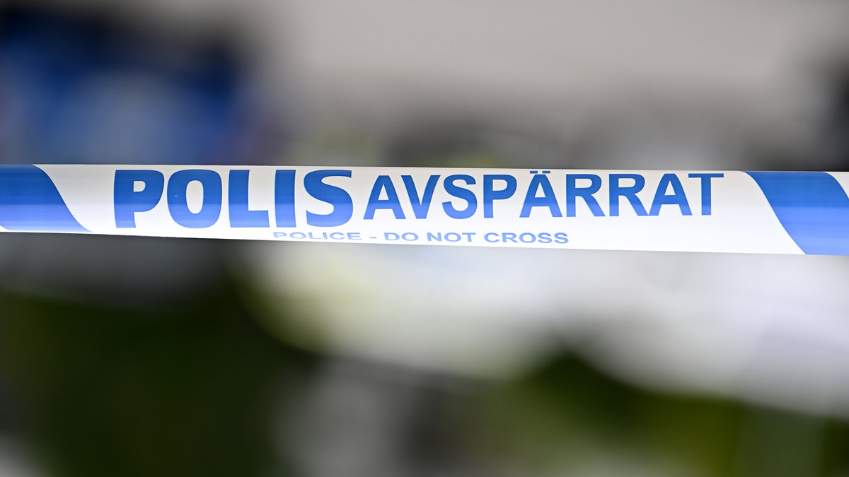 En död person har hittats i centrala Stockholm.