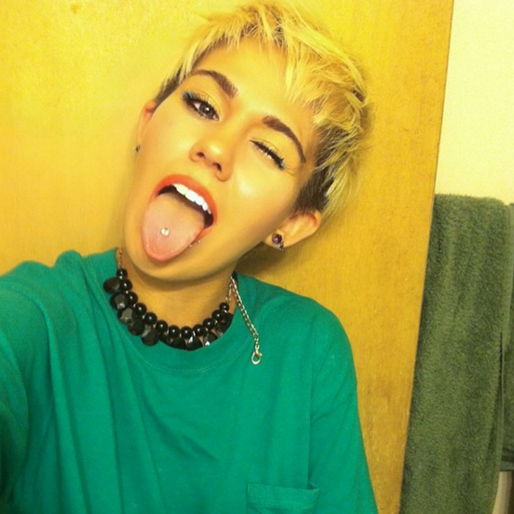 När Mardee klippte sig kort så blev hon ännu mer lik Miley. 