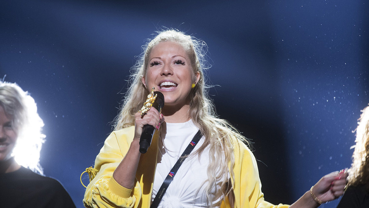 Sigrid Bernson tävlar i Melodifestivalen med låten "Patrick Swayze".