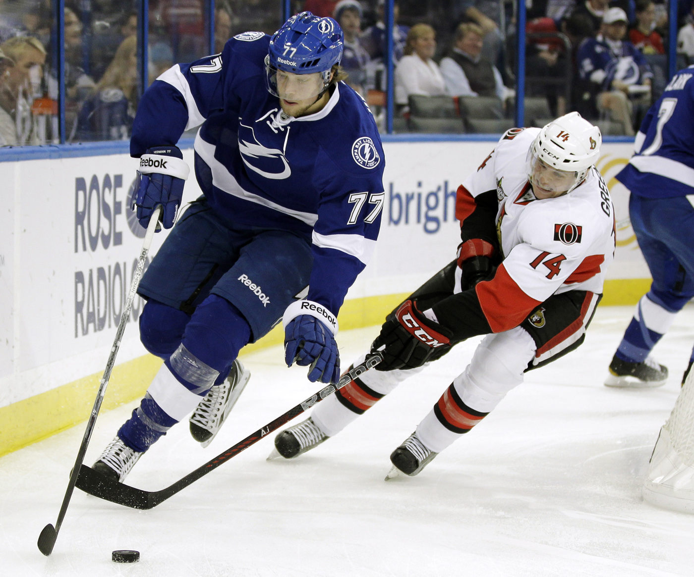 5. Tampa Bay missar också slutspel. Och lagets pålitlige försvarsklippa, Victor Hedman, lär vara given i Pär Mårts trupp. 5. Tampa Bay missar också slutspel. Och lagets pålitlige försvarsklippa, Victor Hedman, lär vara given i Pär Mårts trupp.