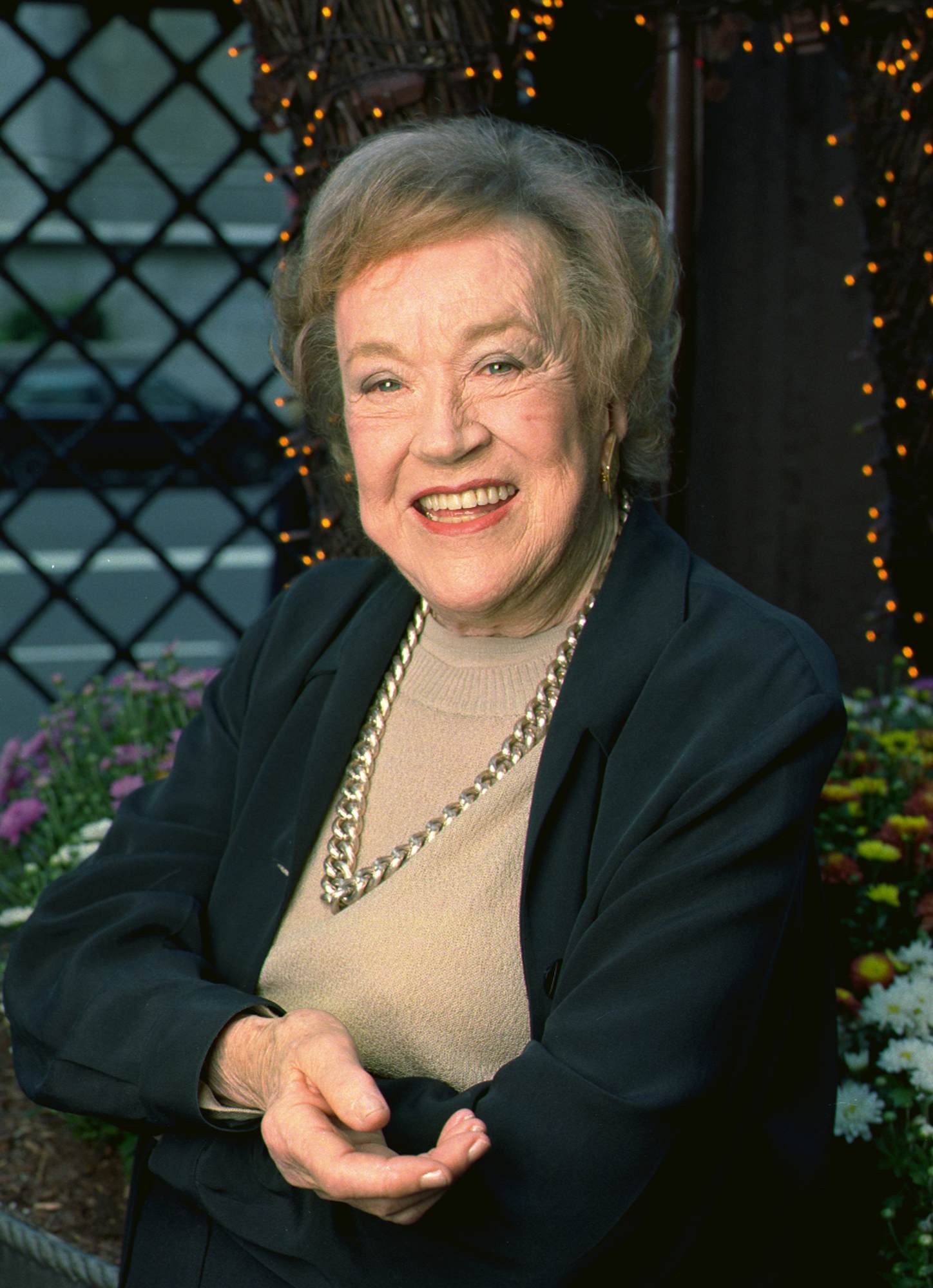 Julia Child blev en känd person, tack vare sina kokböcker och medverkande i olika matlagningsprogram. Julia Child blev en känd person, tack vare sina kokböcker och medverkande i olika matlagningsprogram.