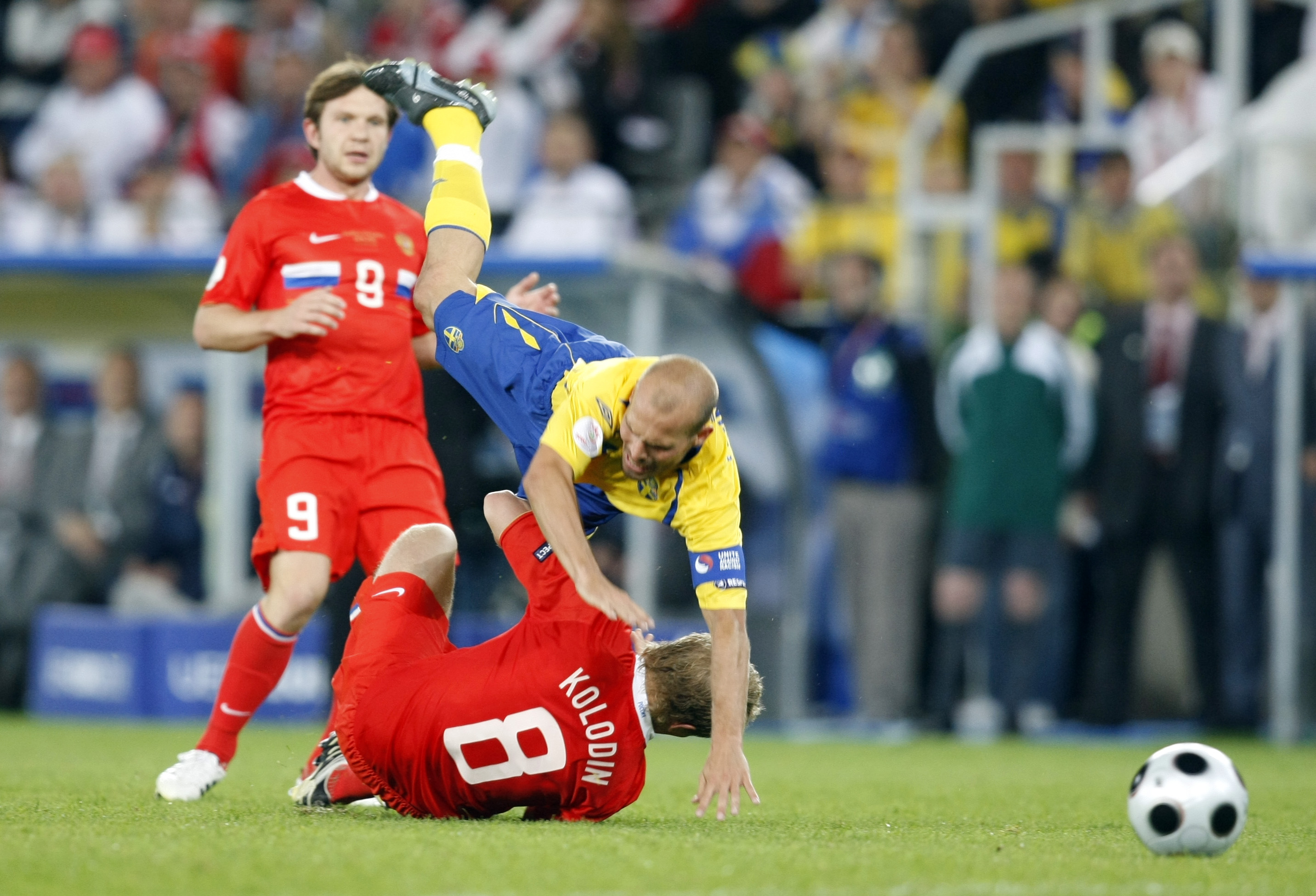 Det blev platt fall för Ljungberg och Sverige i EM 2008 - Ljungbergs sista mästerskap. Det blev platt fall för Ljungberg och Sverige i EM 2008 - Ljungbergs sista mästerskap.