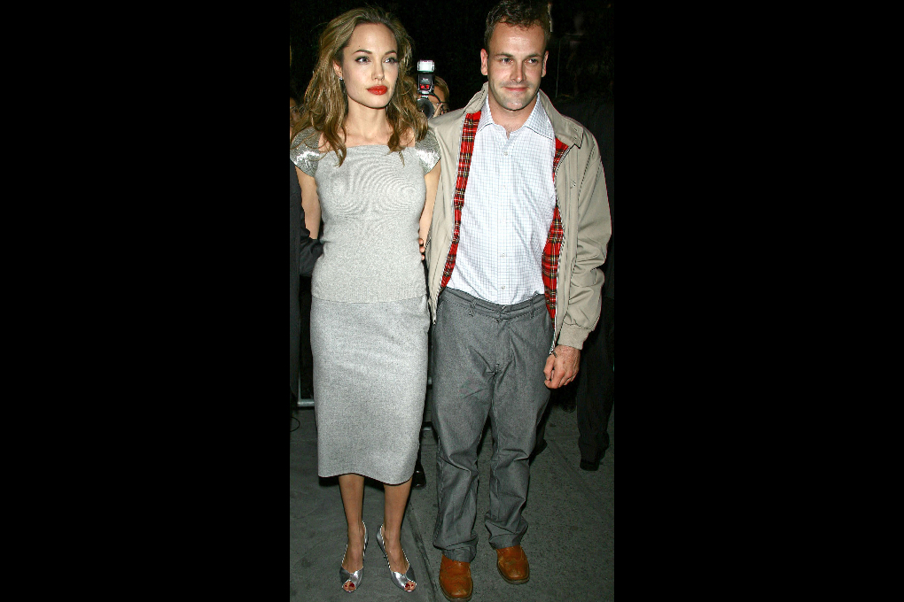 Jolie var ihop med Jonny Lee Miller under tre år, från 1996-1999 Jolie var ihop med Jonny Lee Miller under tre år, från 1996-1999