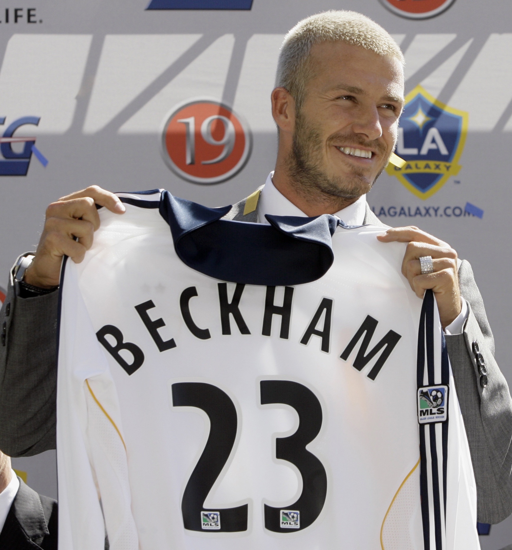 I början av 2007 gick engelsmannen till LA Galaxy. I början av 2007 gick engelsmannen till LA Galaxy.