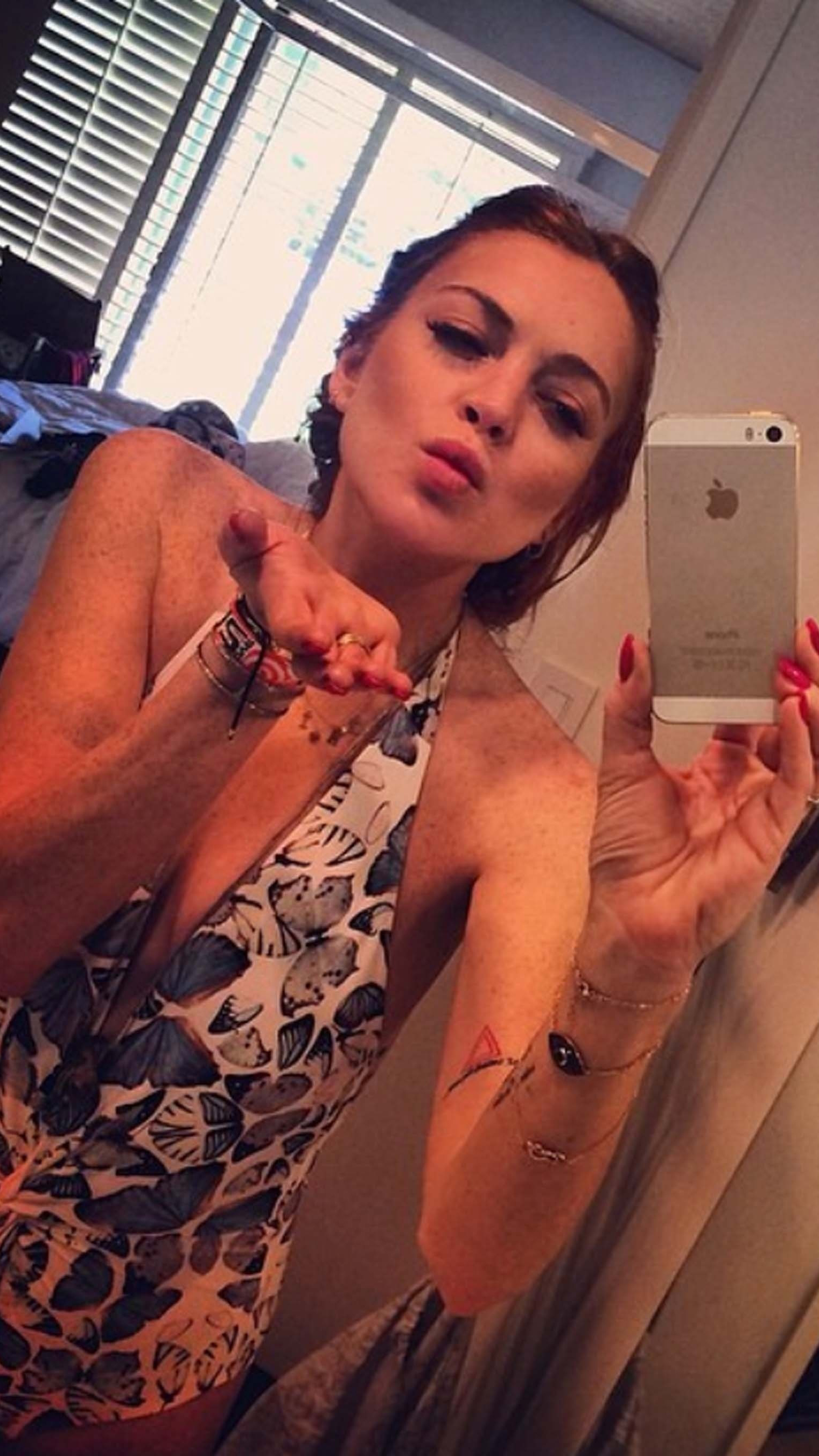 Lindsay Lohan berättade för sina instagramföljare att hon var på väg till festivalen. Lindsay Lohan berättade för sina instagramföljare att hon var på väg till festivalen.