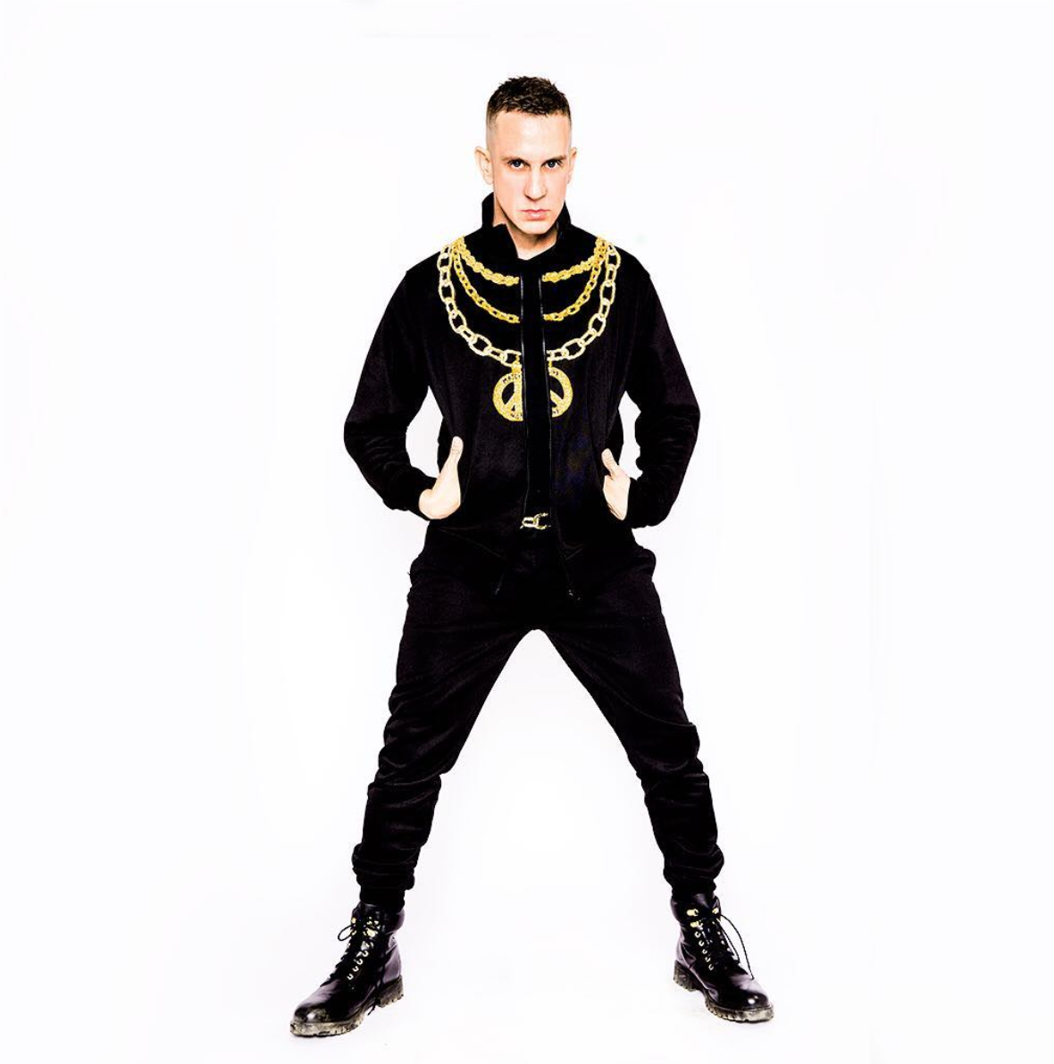 Jeremy Scott är designern bakom Moschinos kollektion för H&M Jeremy Scott är designern bakom Moschinos kollektion för H&M