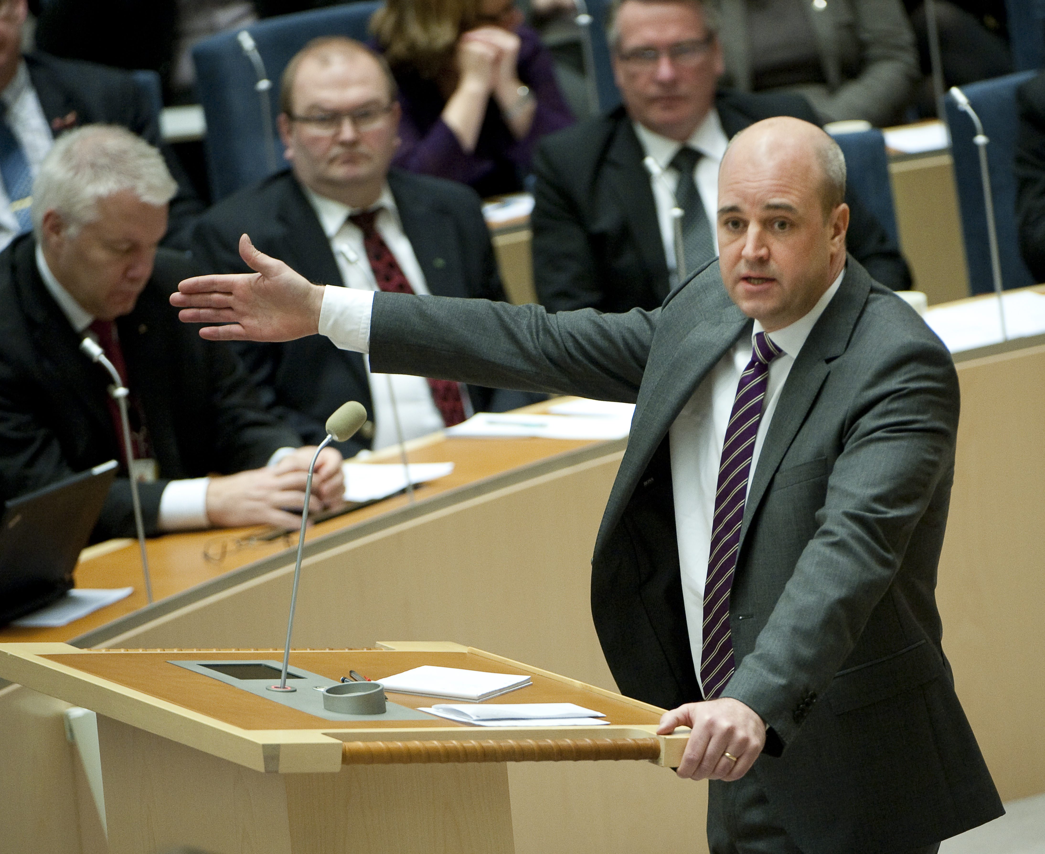 I januari sa Fredrik Reinfeldt att fler har kommit närmre arbetsmarknaden.