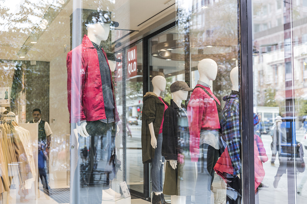 Uniqlo gör en kollektion tillsammans med Alexander Wang Uniqlo gör en kollektion tillsammans med Alexander Wang