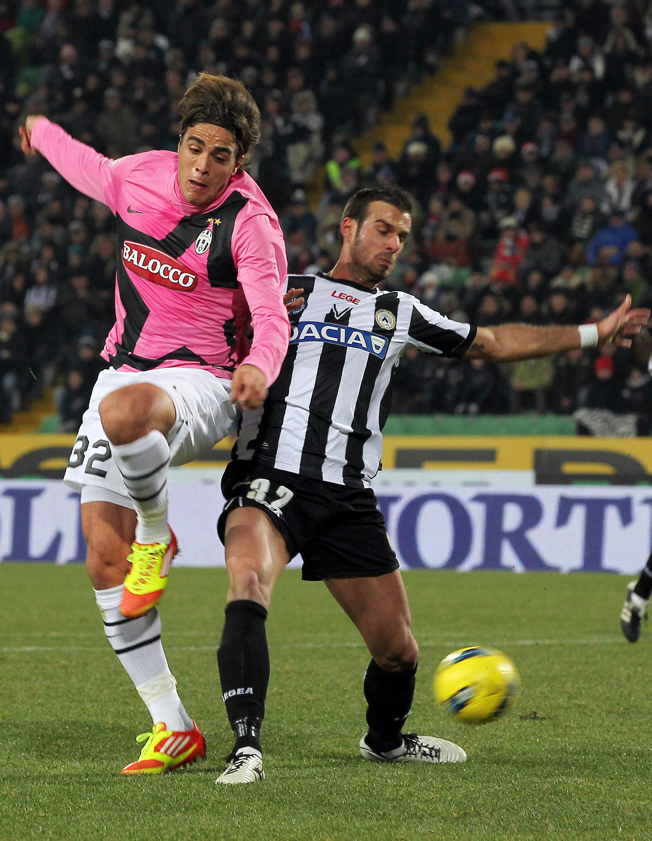 Alessandro Matri och hans - för dagen rosaklädda "Juve" - lyckades inte göra mål borta mot Udinese.