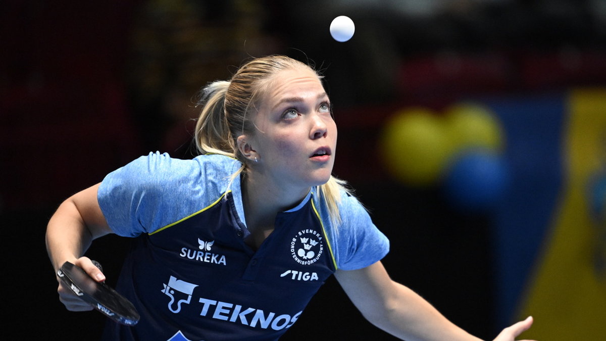 Stina Källberg vann båda sina matcher när de svenska bordtennisdamerna slog Serbien med 3–2 i matcher i lag-VM i Sydkorea. Arkivbild.