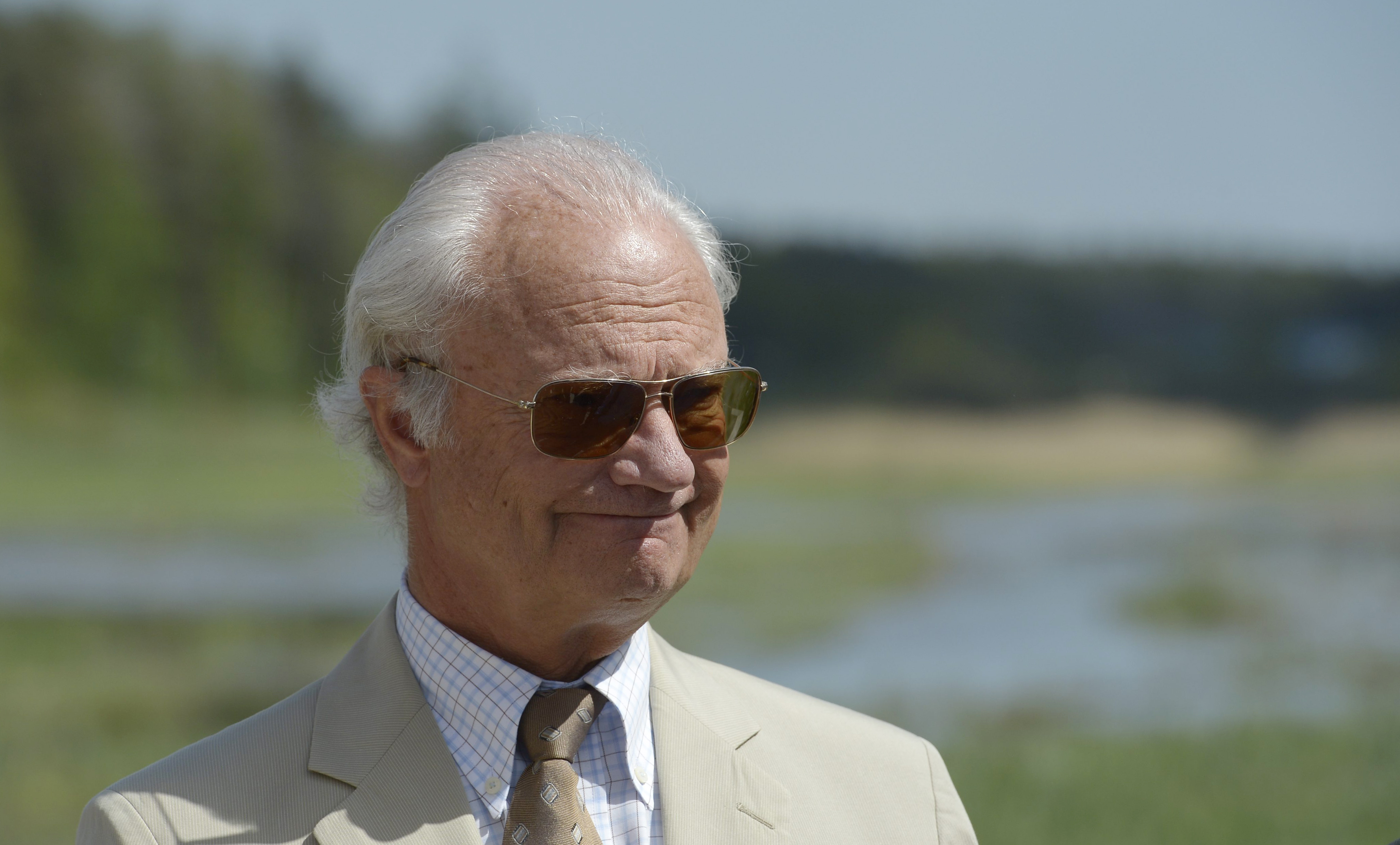 Enkät, Riksdagen, #hejdåkungen, Kung Carl XVI Gustaf