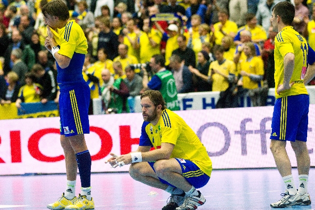 Här deppar de svenskarna som nu får rikta in sig på bronsmatchen på söndag.