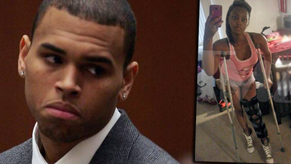 Chris Brown ska ha sparkat ner en 24-årig kvinna på en nattklubb.