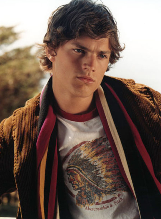 En ung Jamie Dornan för Abercrombie & Fitch, år 2002. En ung Jamie Dornan för Abercrombie & Fitch, år 2002.