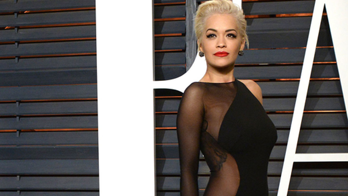 Rita Ora på Vanity Fairs party i Beverly Hills år 2015. 