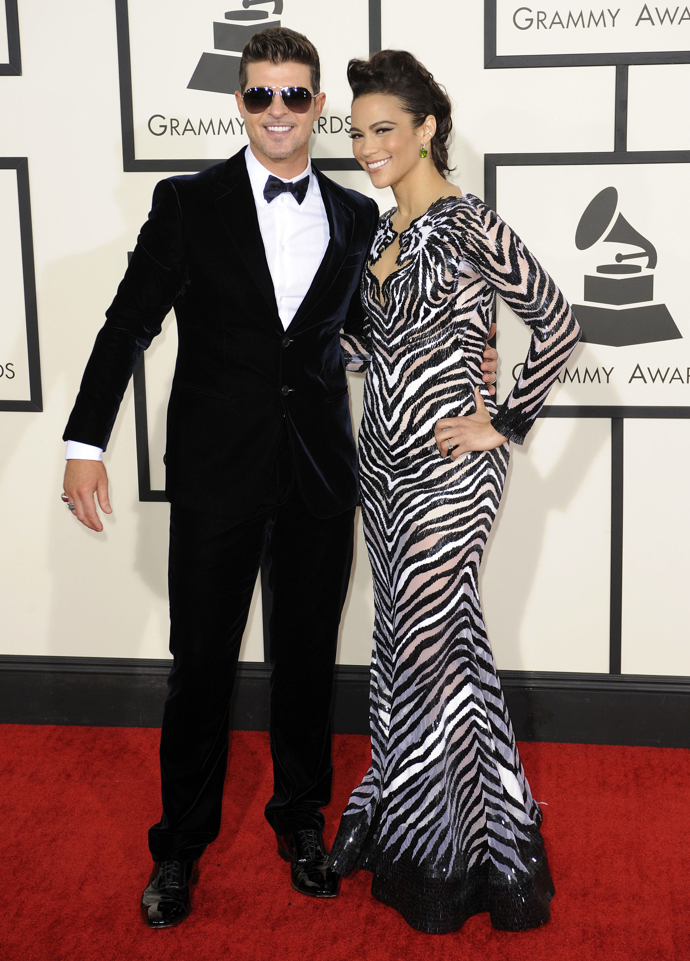 Robin Thicke och Paula Patton höll hårt i varandra. Robin Thicke och Paula Patton höll hårt i varandra.