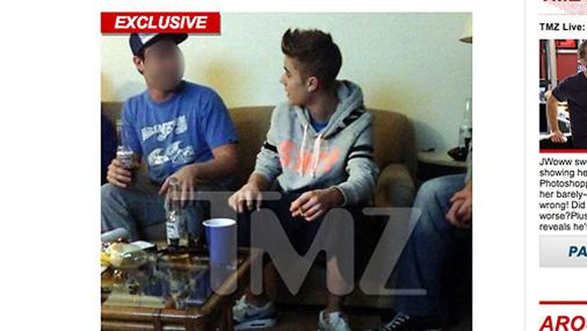 Så här såg det ut när Bieber fångades på bild tidigare i år, med en joint i handen.