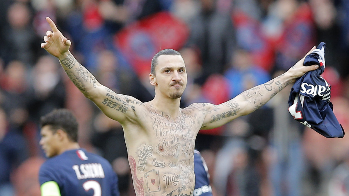 Zlatan visade upp 50 nya tatueringar i lördags.