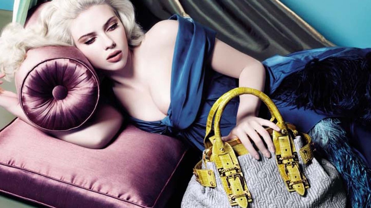 Scarlett har tidigare medverkat i kampanjer för Louis Vuitton...