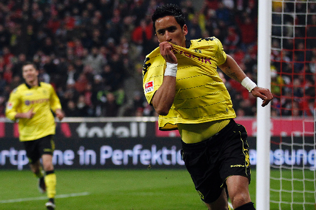 Lucas Barrios var en av nycklarna till Borussia Dortmunds magiska säsong. Frågan är nu om han kan axla ansvaret från Rouqe Santa Cruz?