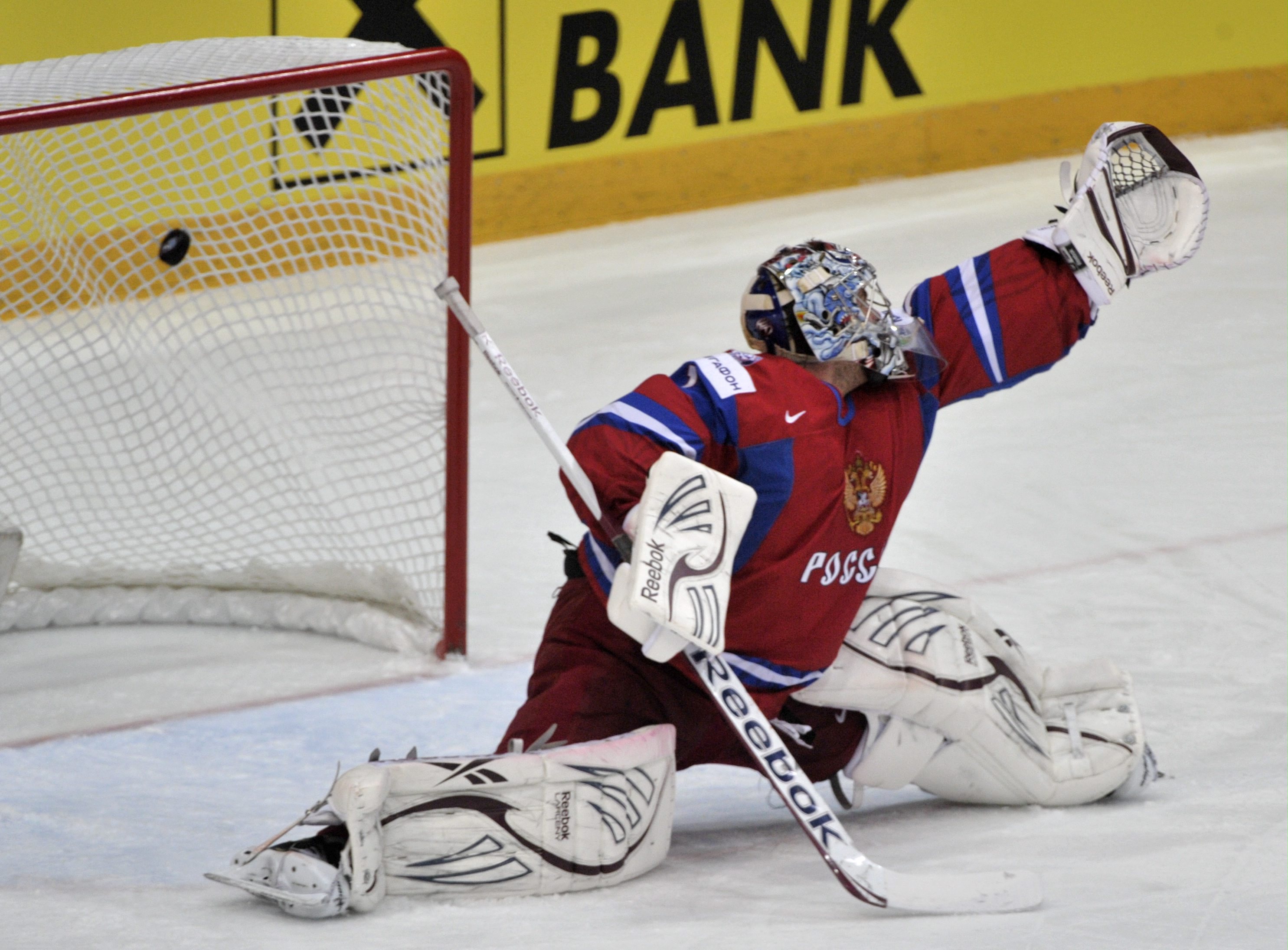 Semyon Varlamov fick inte mycket att göra i 6–2-vinsten.