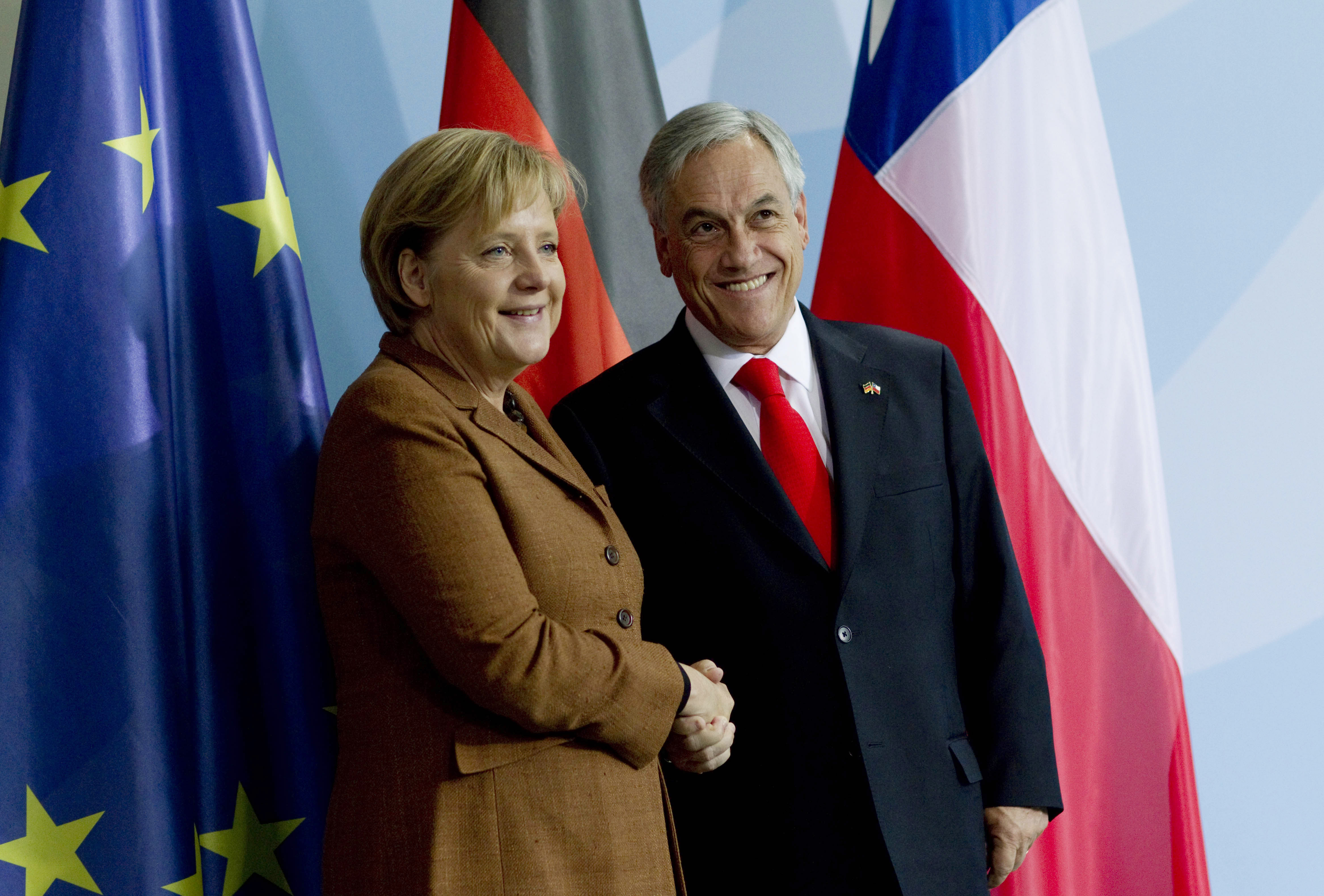 Den chilenske presidenten ber Tysklands förbundskansler Angela Merkel om ursäkt.