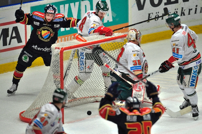 Mario Kempe och Kristofer Ottosson gjorde Djurgårdens mål.