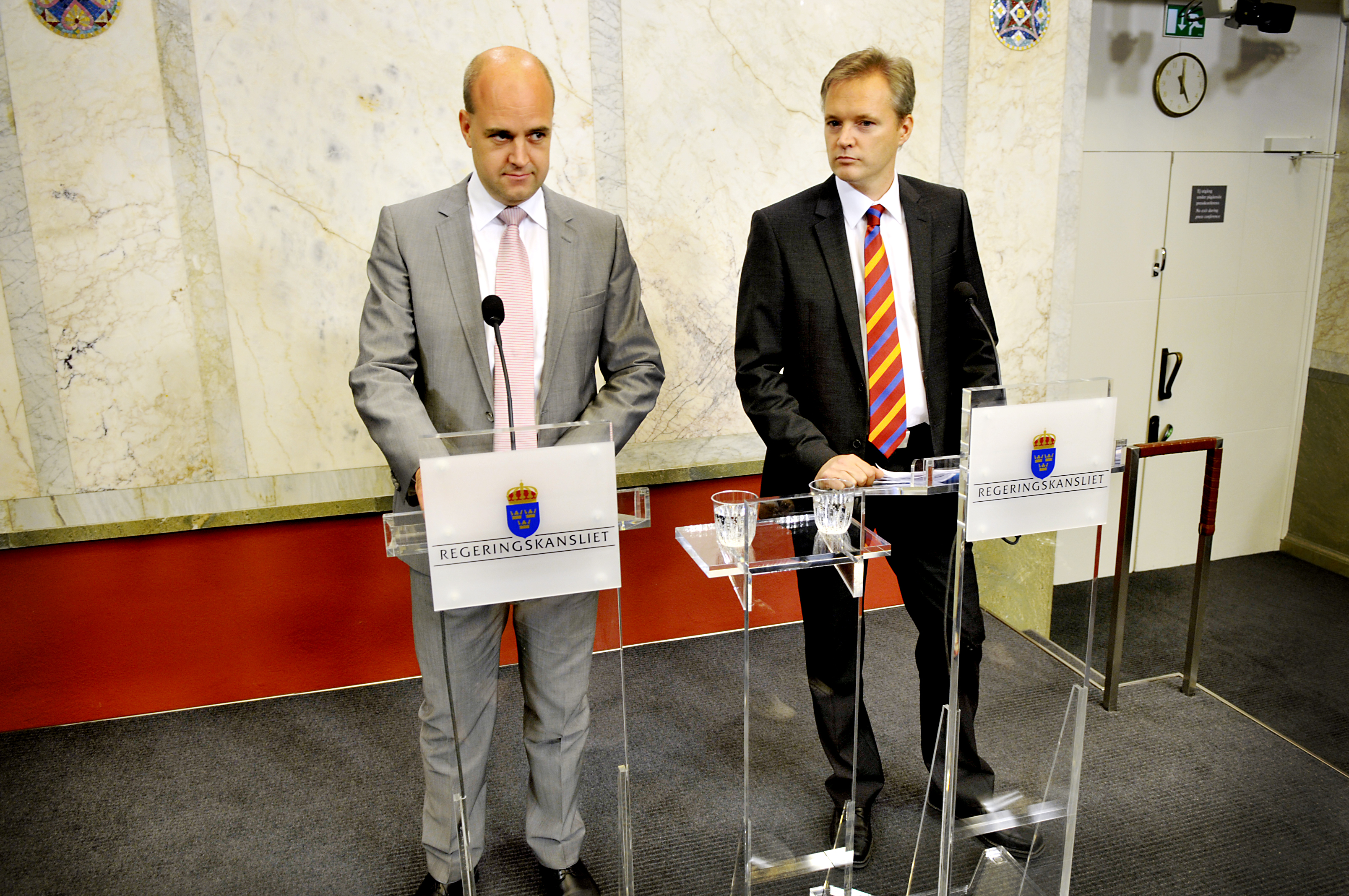 Sten Tolgfors, Fredrik Reinfeldt, Wikileaks, USA, Underrättelse