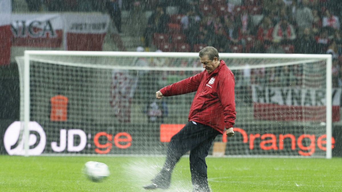 Roy Hodgson hoppas nog på bättre väder än senaste matchen som spelades mot Polen.