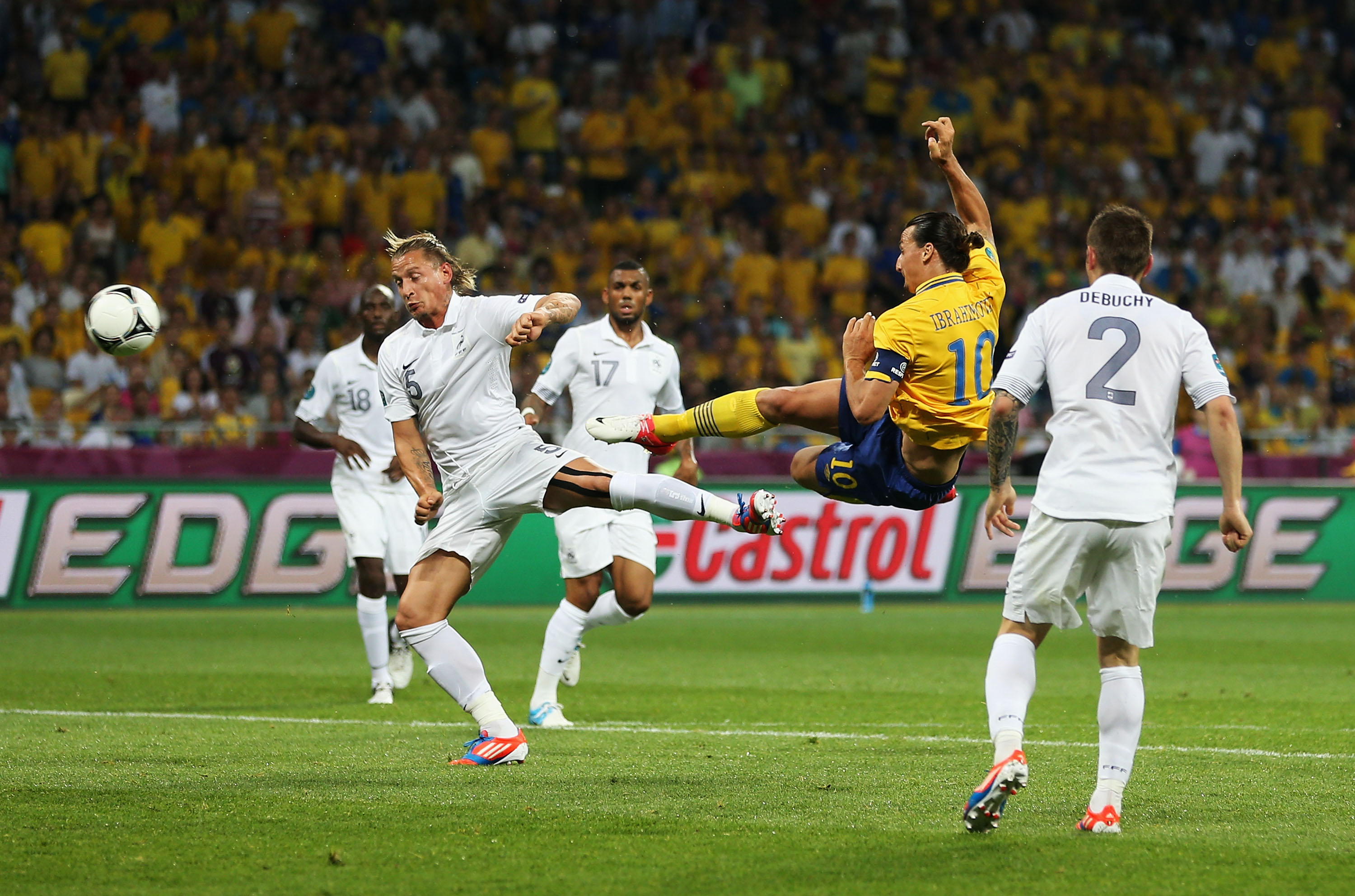 Zlatans konstspark gav Sverige ledningen. Zlatans konstspark gav Sverige ledningen.