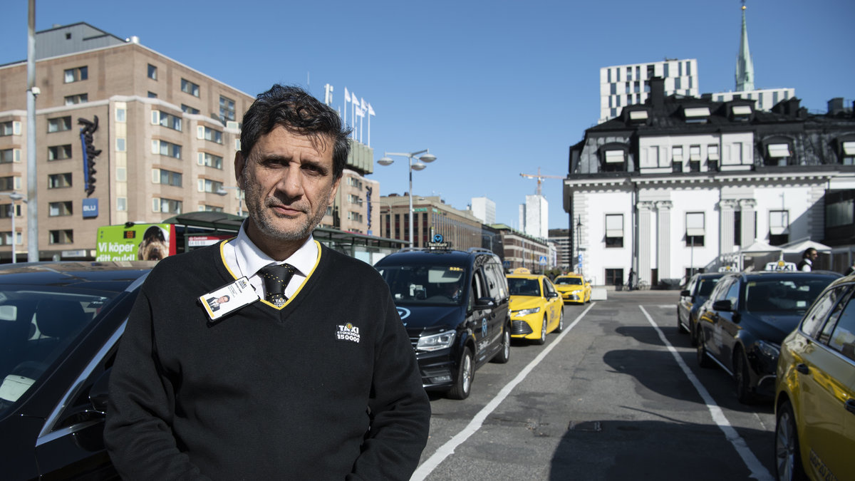 Mehdi Fard, taxichaufför i centrala Stockholm.