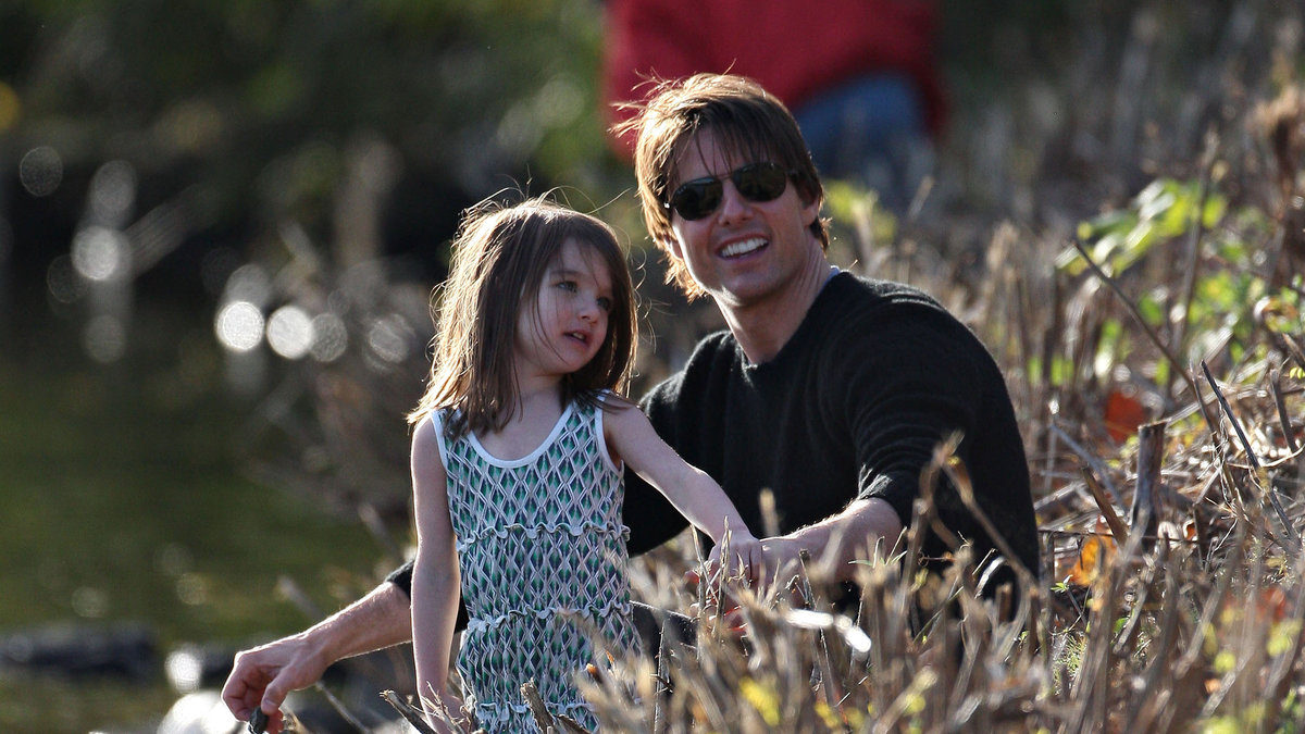 Tom Cruise är livrädd över att hans dotter Suri en dag ska kräva ett faderskapstest. 
