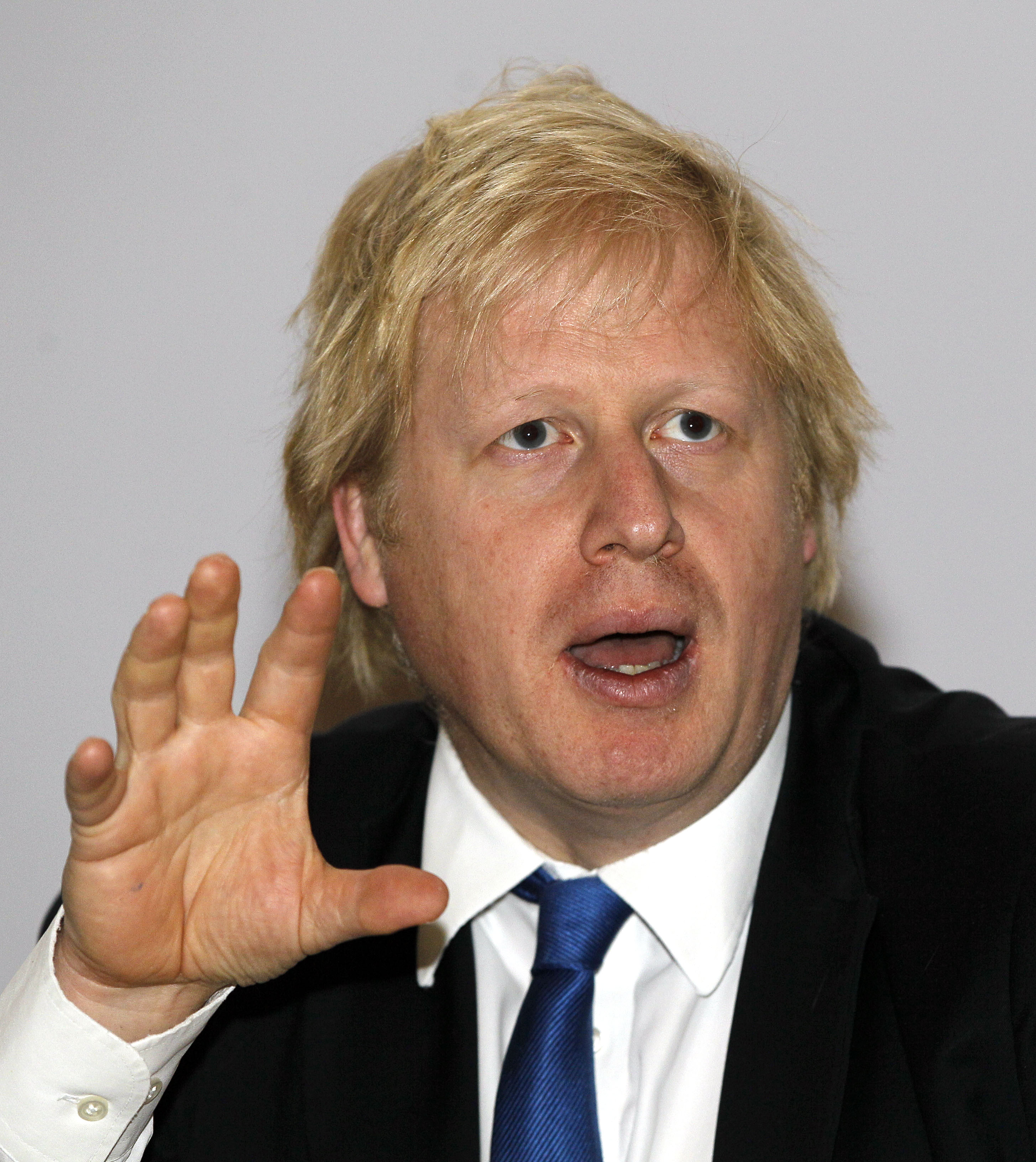 Londons borgmästare Boris Johnson lämnade in sitt veto mot antigaykampanjen.