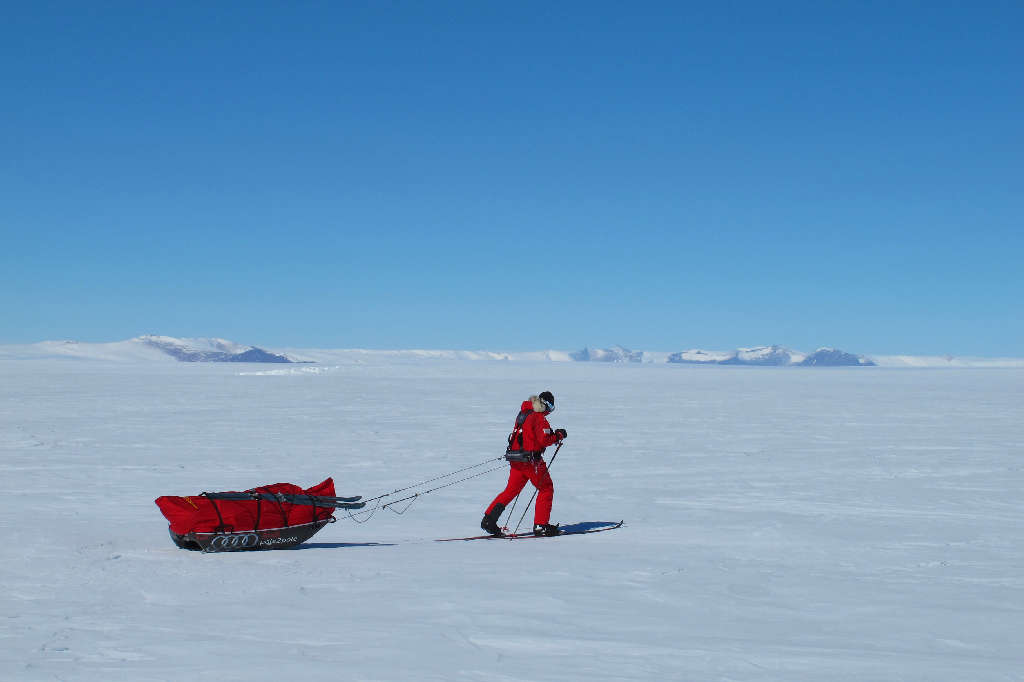 På Nordpolen vandrade Johan 8-10 timmar per dag.