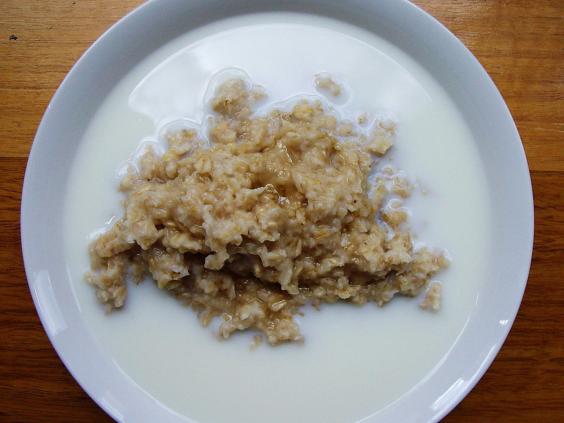 SYDAFRIKA. Här är det vanligt med gröt. Gröten är inte sällan gjord på majs. Den brukar kallas för "putu pap". SYDAFRIKA. Här är det vanligt med gröt. Gröten är inte sällan gjord på majs. Den brukar kallas för "putu pap".